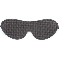  Маска из кожи с тиснением 