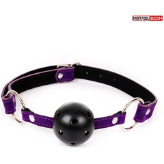  Черно-фиолетовый пластиковый кляп-шарик с отверстиями Ball Gag 