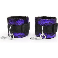  Фиолетово-черные наручники с карабинами 