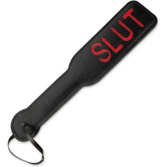  Черная шлёпалка с надписью Slut 31,5 см 