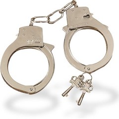  Металлические наручники с ключиками в комплекте 
