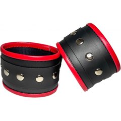  Черно-красные наручники из эко-кожи 