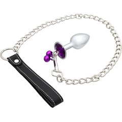  Серебристая анальная пробка с фиолетовым кристаллом, колокольчиками и поводком 