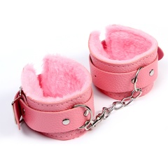  Стильные розовые наручники с мягкой подкладкой 