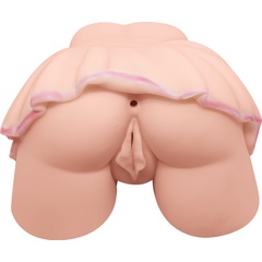  Вагина с анусом под приподнятой юбочкой 