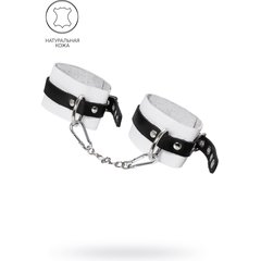  Бело-черные мягкие оковы с одним ремешком и люверсами 