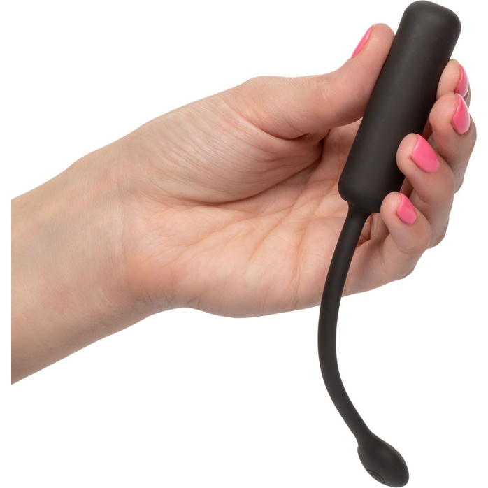 Черное виброяйцо с браслетом-пультом Wristband Remote Petite Bullet. Фотография 7.