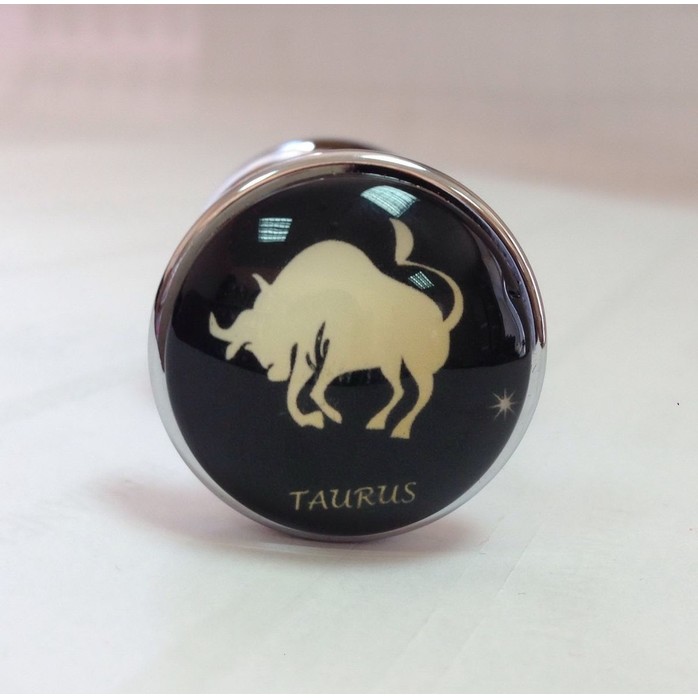 Серебристая анальная пробка со знаком зодиака - Телец. Фотография 3.