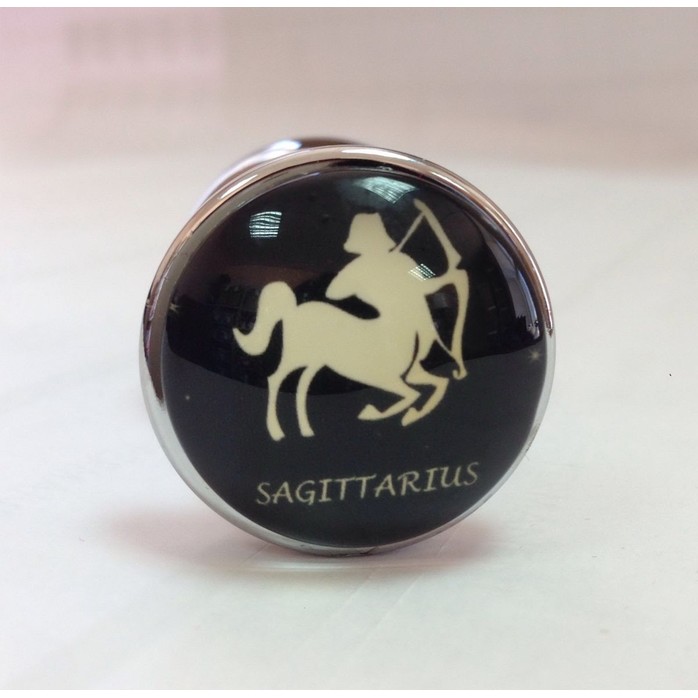 Серебристая анальная пробка со знаком зодиака - Стрелец. Фотография 2.