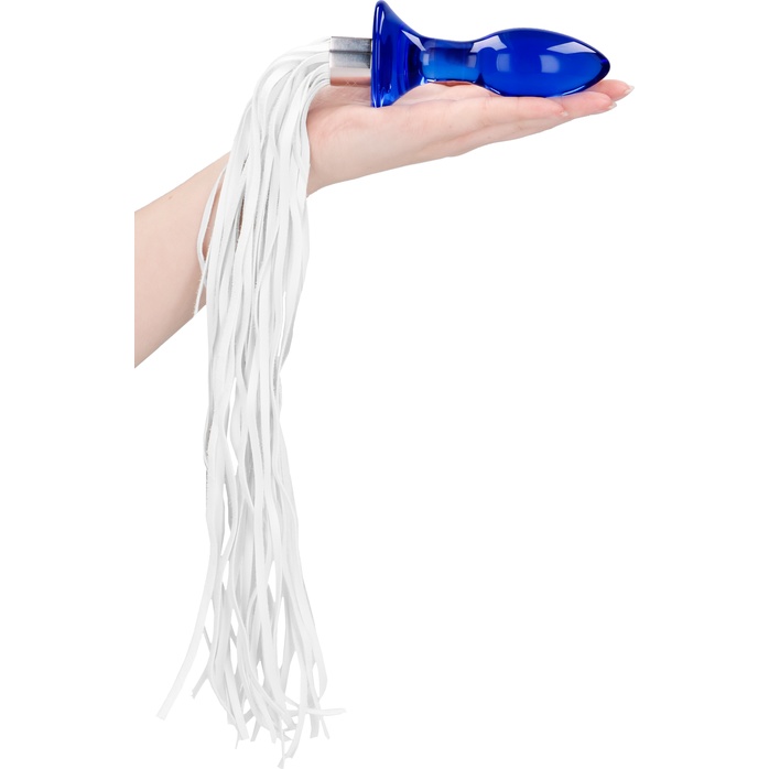 Синяя анальная пробка-плеть Tail с белыми хвостами - Chrystalino. Фотография 4.