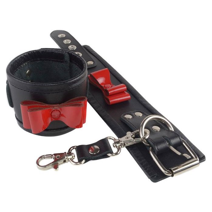 Черные наручники с красными лаковыми бантами - BDSM accessories