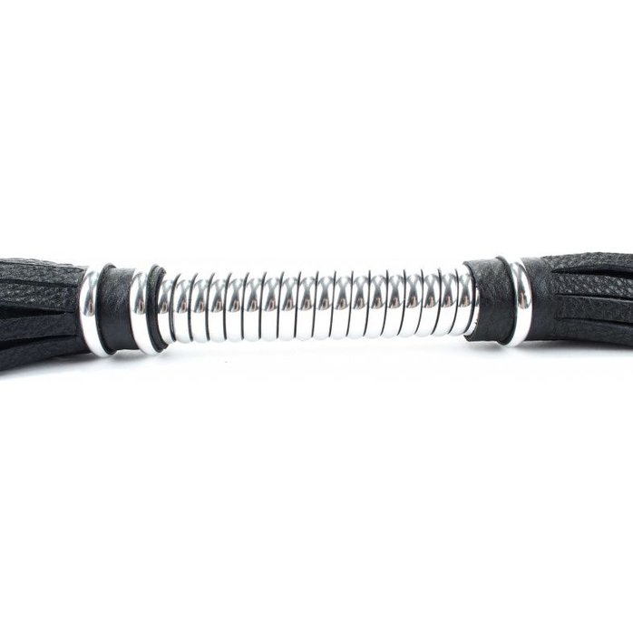 Черная плеть с серебристой ручкой - 45 см. Фотография 3.