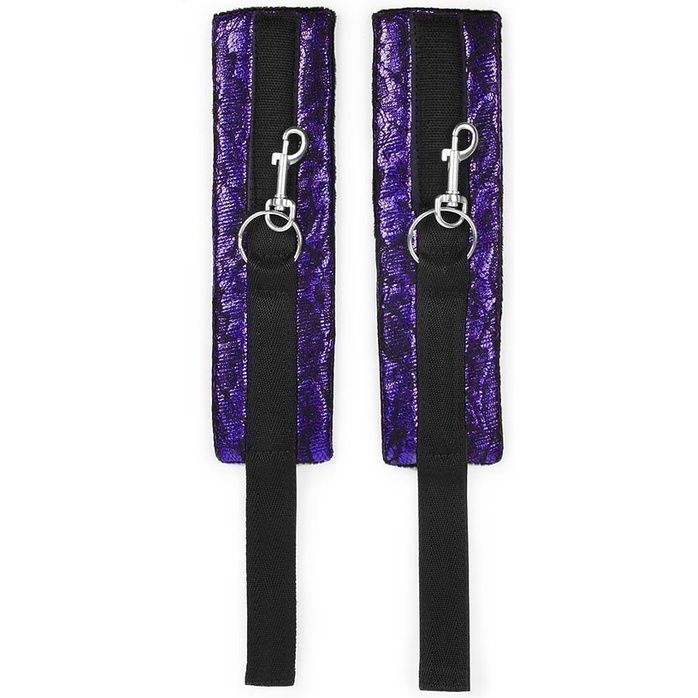 Фиолетово-черные наручники с карабинами. Фотография 3.