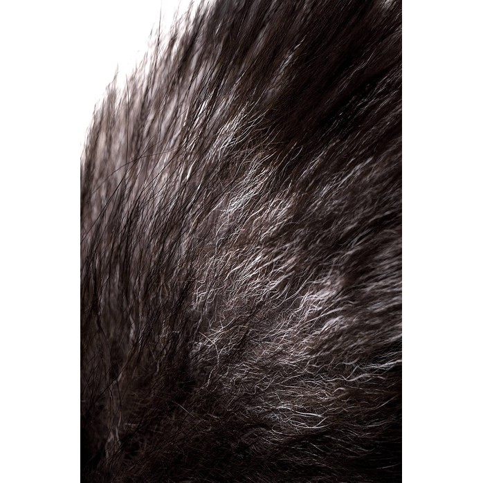 Черная силиконовая анальная втулка с хвостом чернобурой лисы - размер S. Фотография 8.