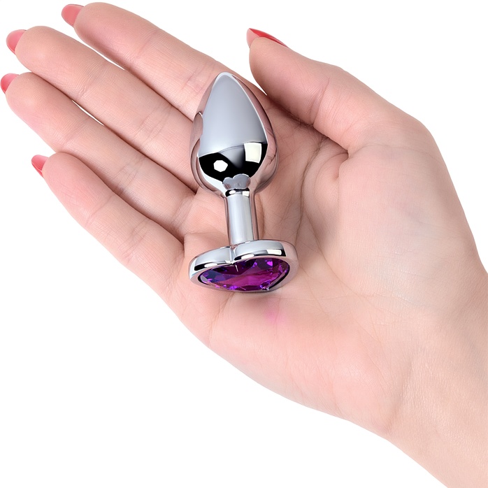 Серебристая коническая анальная пробка с фиолетовым кристаллом-сердечком - 7 см - Metal. Фотография 2.