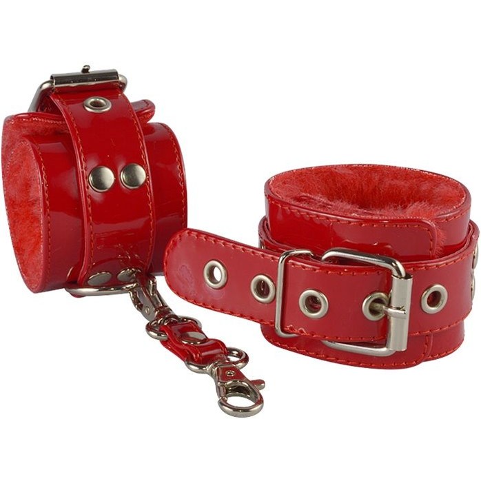 Красные лаковые наручники с меховой отделкой - Gloss