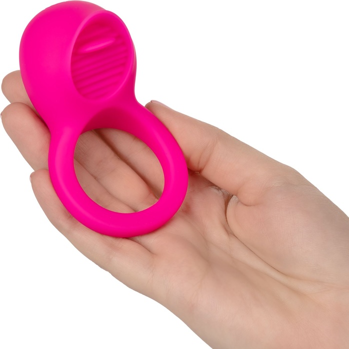Ярко-розовое эрекционное кольцо Silicone Rechargeable Teasing Tongue Enhancer - Couples Enhancers. Фотография 7.