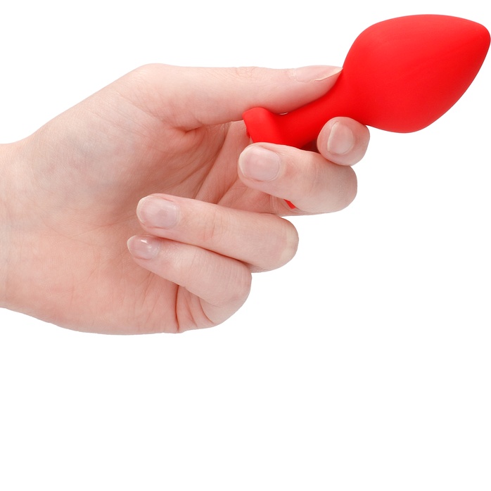 Красная анальная пробка с прозрачным стразом Large Ribbed Diamond Heart Plug - 8 см - Ouch!. Фотография 3.