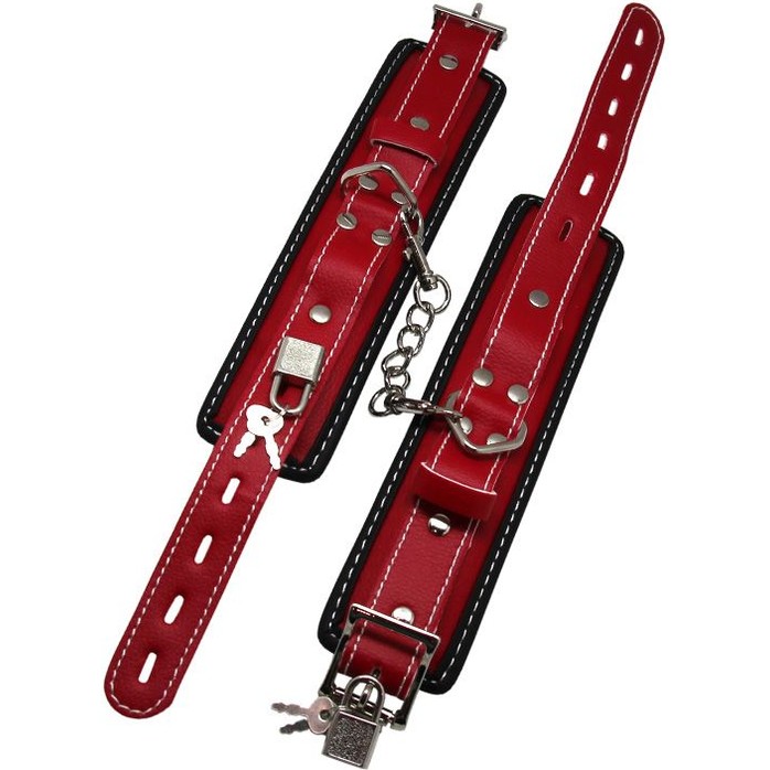Красно-черные регулируемые наручники с фиксацией на карабинах. Фотография 4.