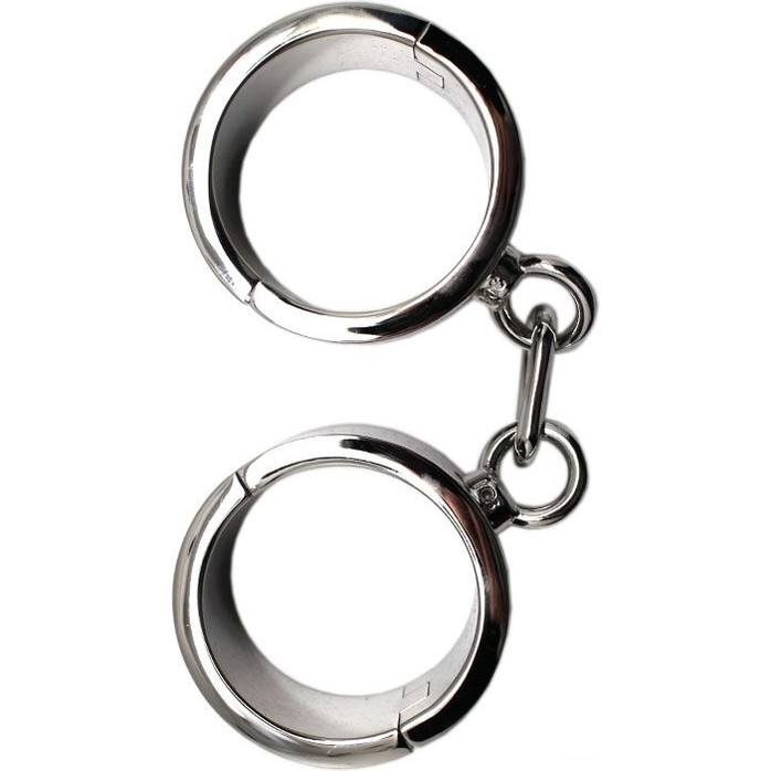 Серебристые гладкие металлические наручники с ключиком. Фотография 7.