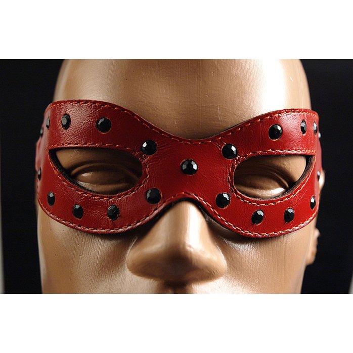 Красная маска на глаза Глэм-хищница