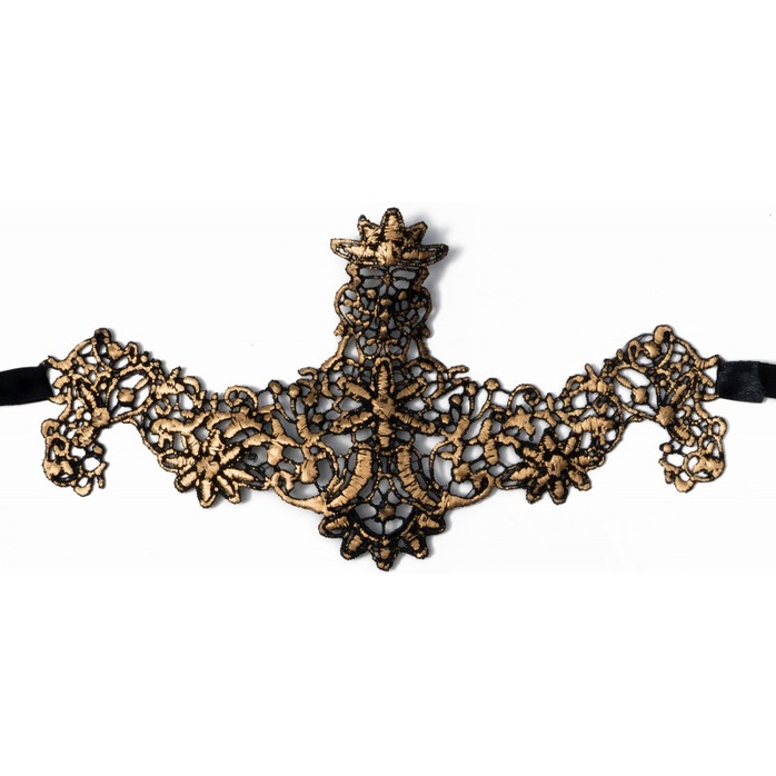 Стильная золотистая женская карнавальная маска - 963-ХХ - Карнавальные маски. Фотография 3.