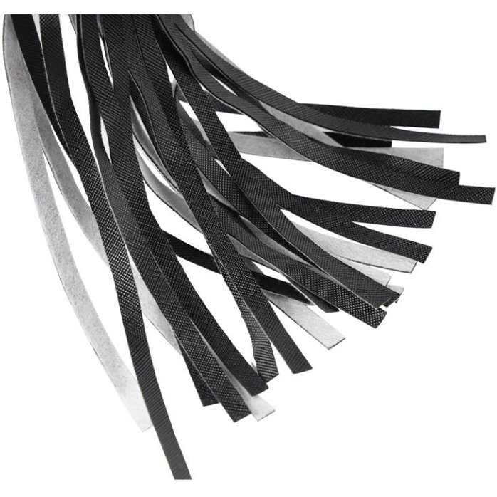 Черная многохвостая плеть из искусственной кожи - 49 см. Фотография 3.