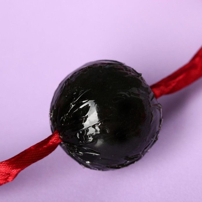 Леденец-кляп «Молчание-знак согласия» со вкусом чёрной смородины - 30 гр - Фабрика страсти. Фотография 2.