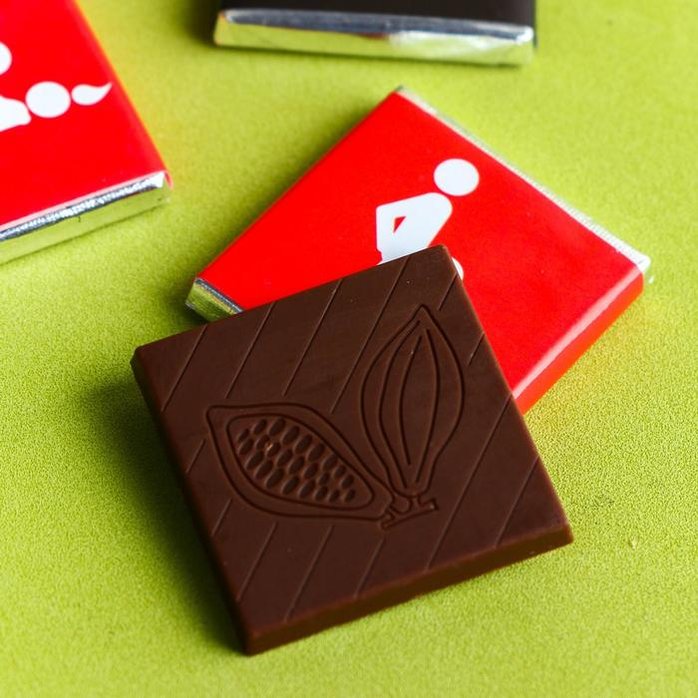 Шоколад молочный «18 » - 45 гр - Фабрика страсти. Фотография 4.