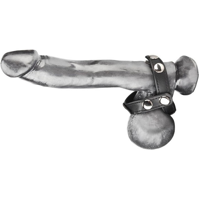 Кольцо на пенис с разделителем мошонки из искусственной кожи на клепках T-STYLE COCK RING. Фотография 3.