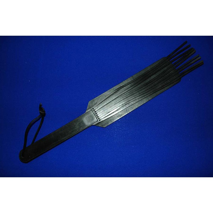 Комбинированная шлепалка-кошка из натуральной кожи - 60 см