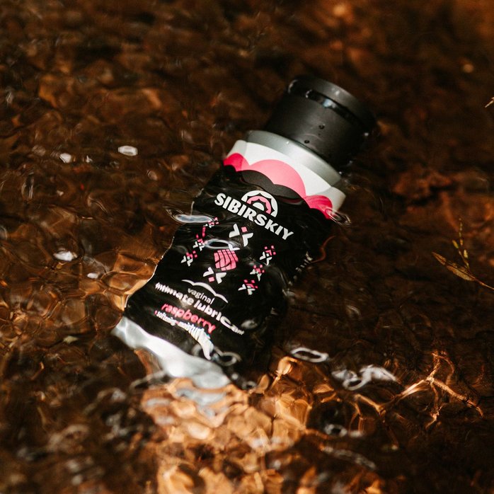 Интимный лубрикант на водной основе SIBIRSKIY с ароматом лесной малины - 100 мл. Фотография 5.