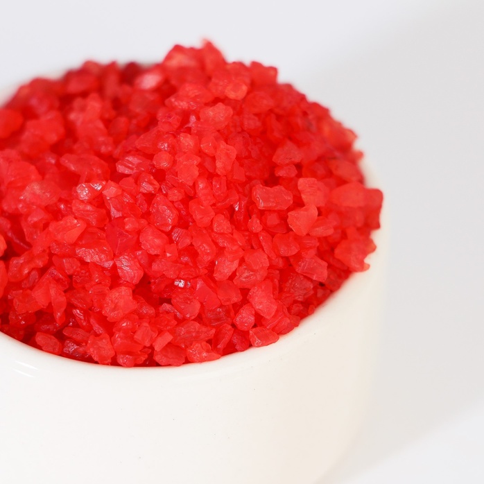 Соль для ванны с ароматом клубники «Тиндер сюрприз» в пикантном флаконе - 340 гр. Фотография 3.