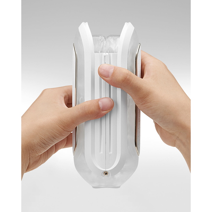 Белый мастурбатор Tenga Flip Zero Gravity с вибрацией - FLIP Series. Фотография 11.
