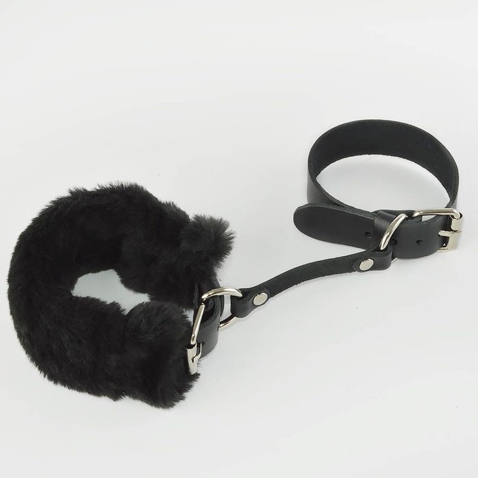 Черные кожаные наручники со съемной опушкой - BDSM accessories. Фотография 3.