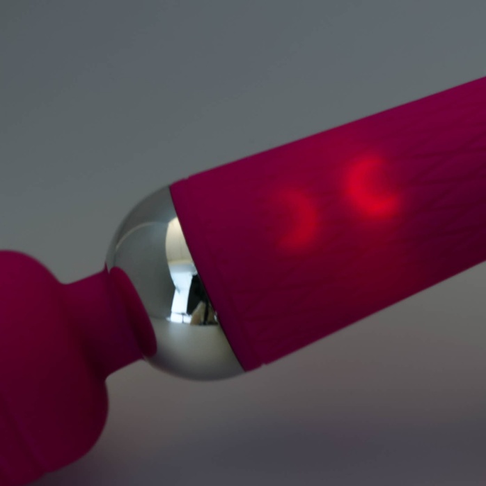 Ярко-розовый жезловый вибромассажер с рифленой ручкой - 20 см - Оки-Чпоки. Фотография 2.