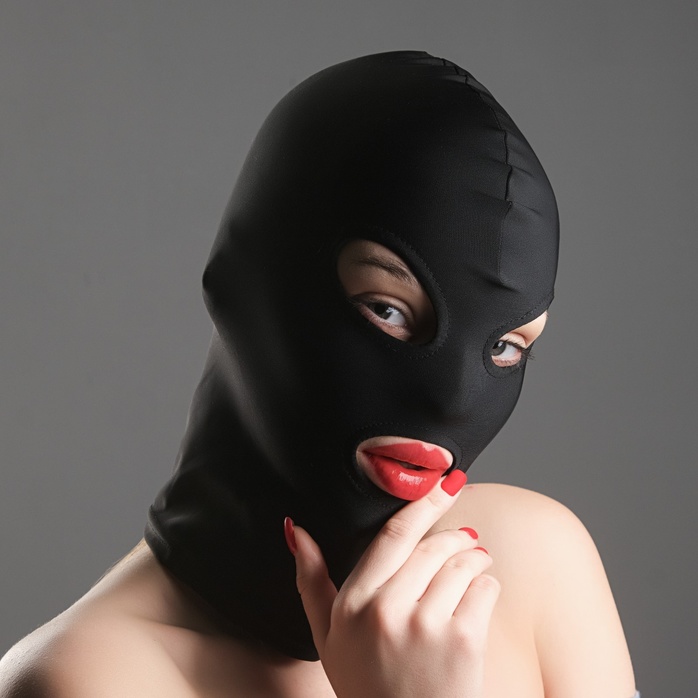 Черная эластичная маска БДСМ с прорезями для глаз и рта - Оки-Чпоки