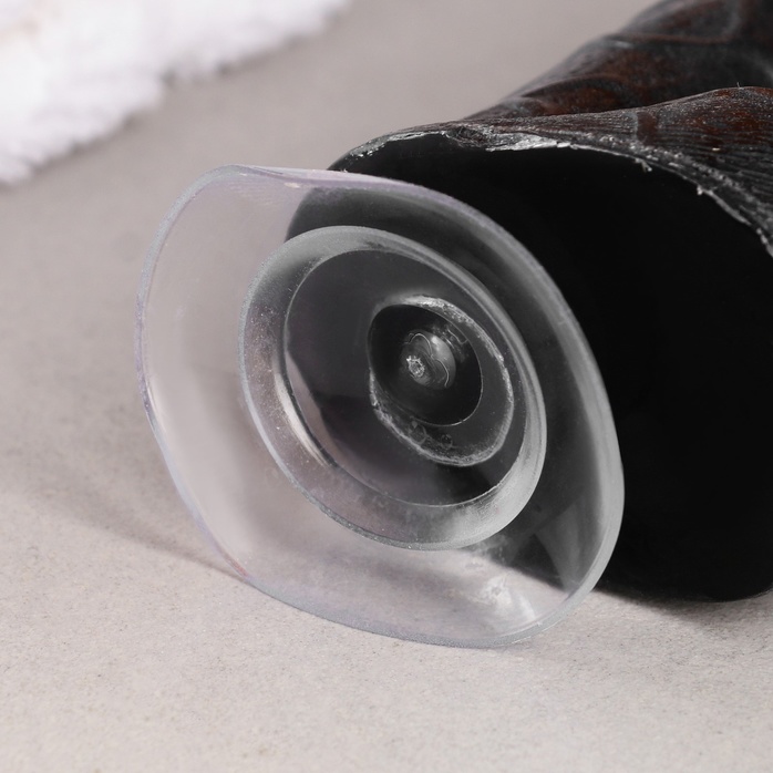 Черное фигурное мыло Фаворит на присоске - 13 см - Мыльные штучки. Фотография 2.
