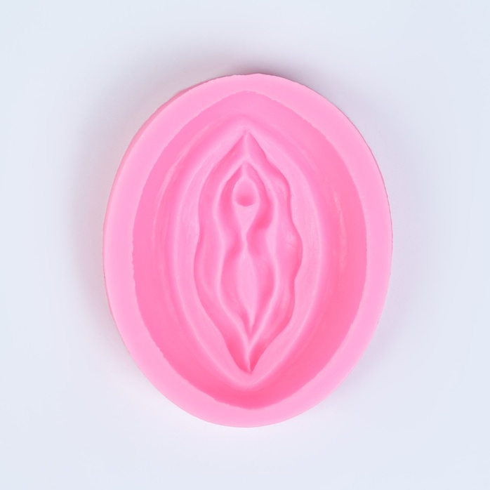 Розовая силиконовая форма в виде вульвы - Оки-Чпоки
