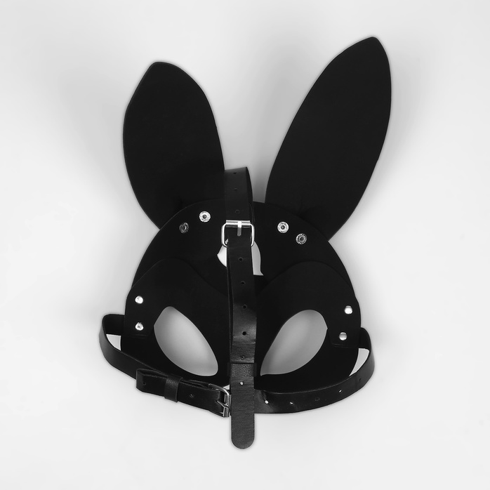 Черная маска «Непослушная зайка» с ушками - Страна Карнавалия. Фотография 3.