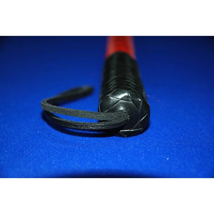 Чёрно-красный жезл Force Gibbon - 44 см. Фотография 3.