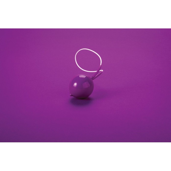 Фиолетовый вагинальный шарик Geisha Super Purple - Shots Toys. Фотография 3.