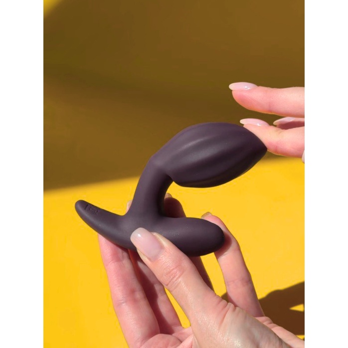 Фиолетовая перезаряжаемая анальная пробка Charm - 10,3 см - Spice It Up. Фотография 5.