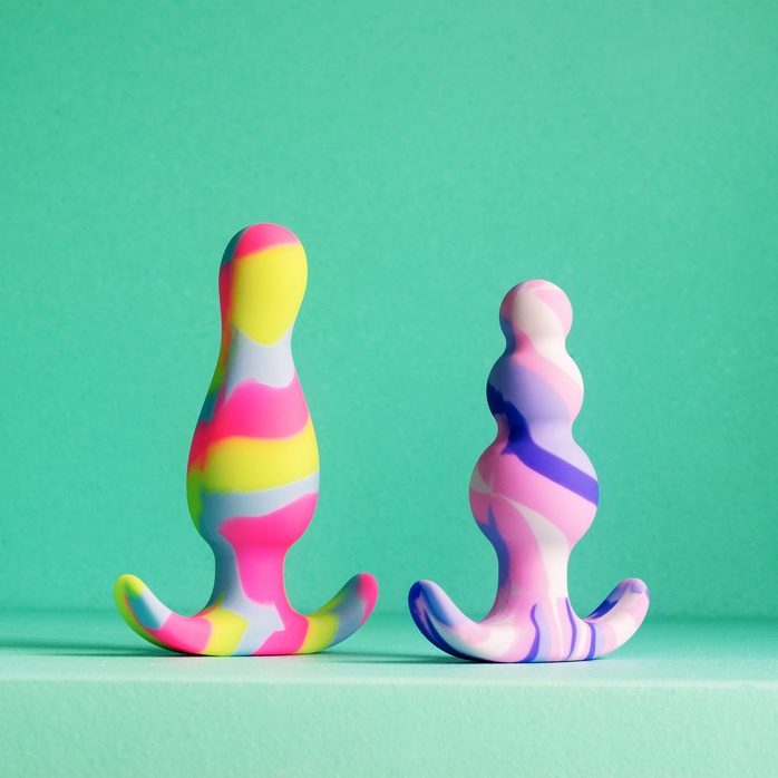 Анальная пробка с цветными разводами Kaleido - 8,9 см - Avant. Фотография 5.