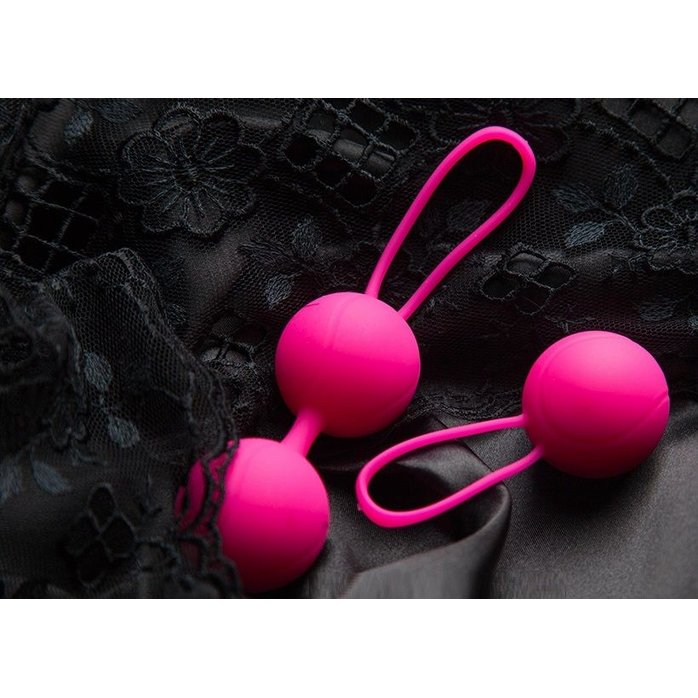 Ярко-розовый набор для тренировки вагинальных мышц Kegel Balls. Фотография 10.