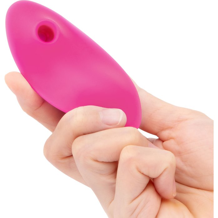 Розовый клиторальный вибромассажер Suck n’ Go. Фотография 3.