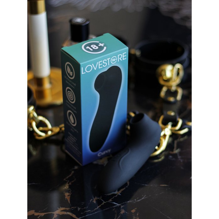 Черный вакуумный стимулятор клитора Curvy. Фотография 6.