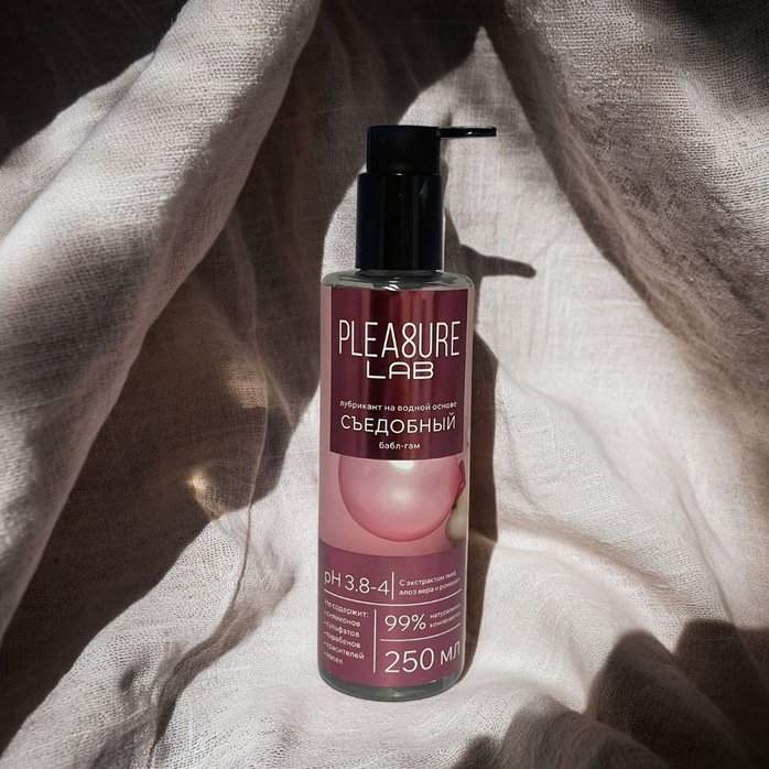 Лубрикант на водной основе Pleasure Lab с ароматом бабл-гам - 250 мл. Фотография 3.