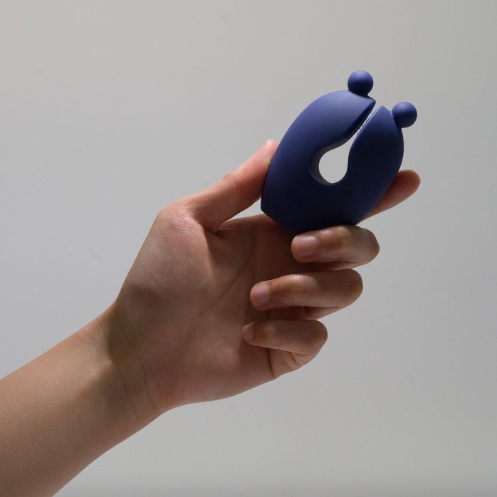 Синий клиторальный вибростимулятор Eden. Фотография 6.