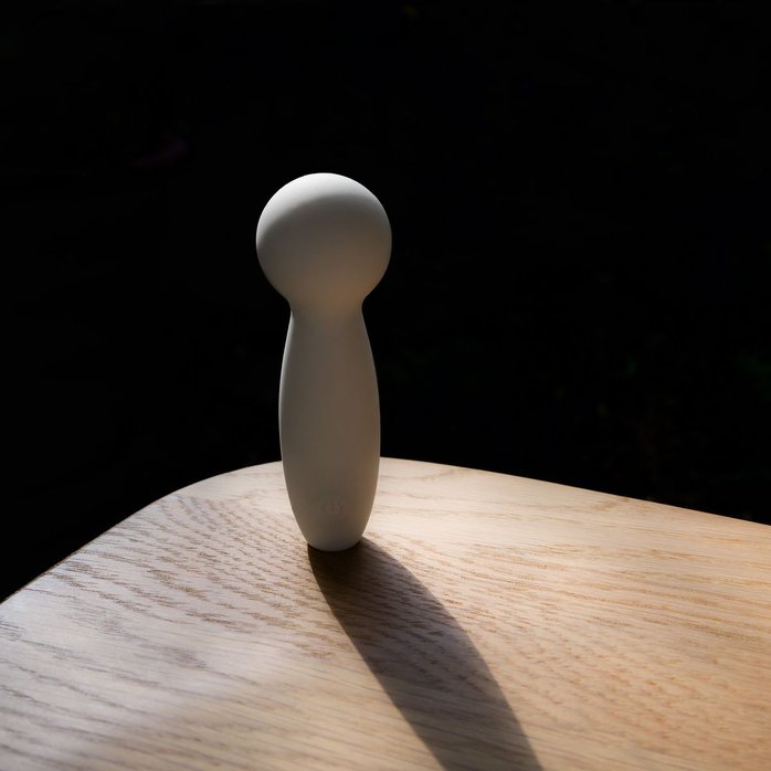 Серый мини-вибромассажёр Harmony. Фотография 11.